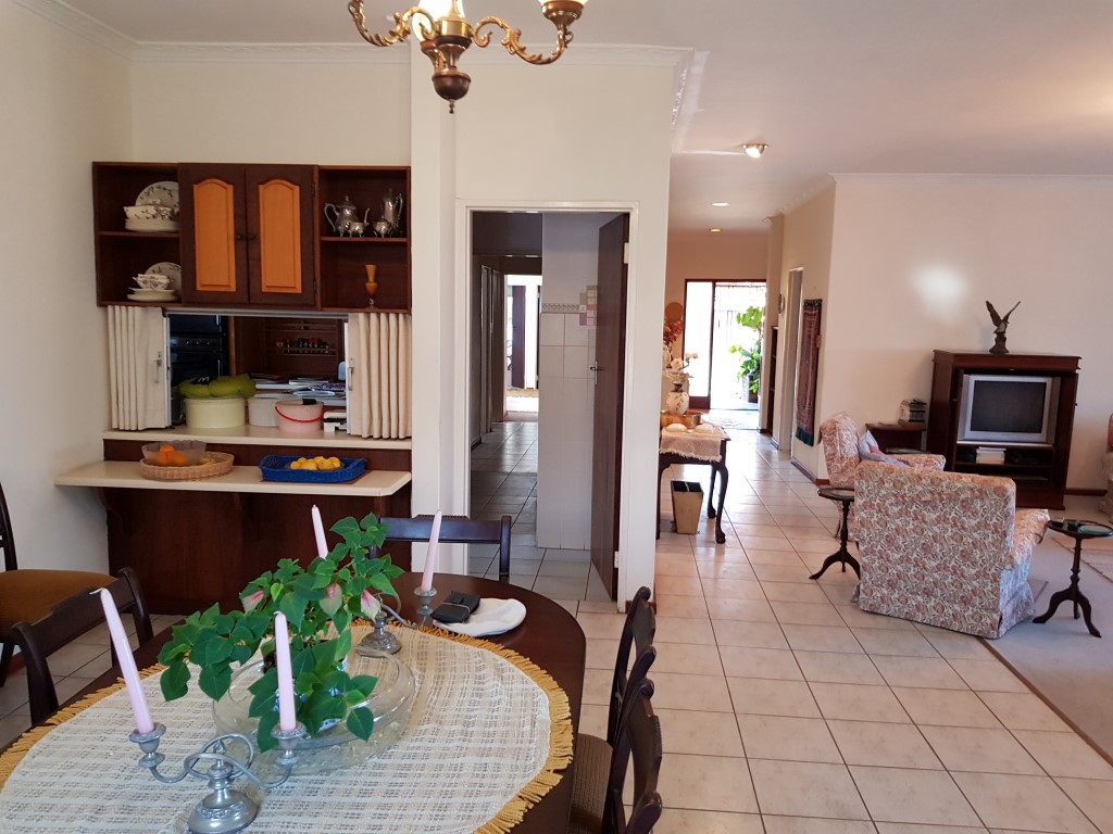 Dining Room view to Front Door and Lounge